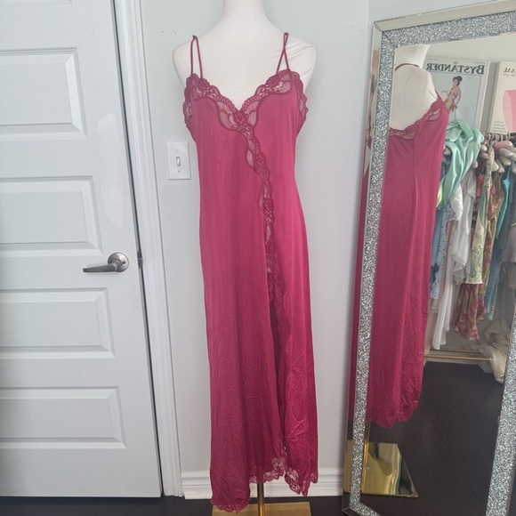 Vintage raspberry Pink Lace Trim Nightgown 16 coquette fairy old Hollywood - Picture 3 of 7